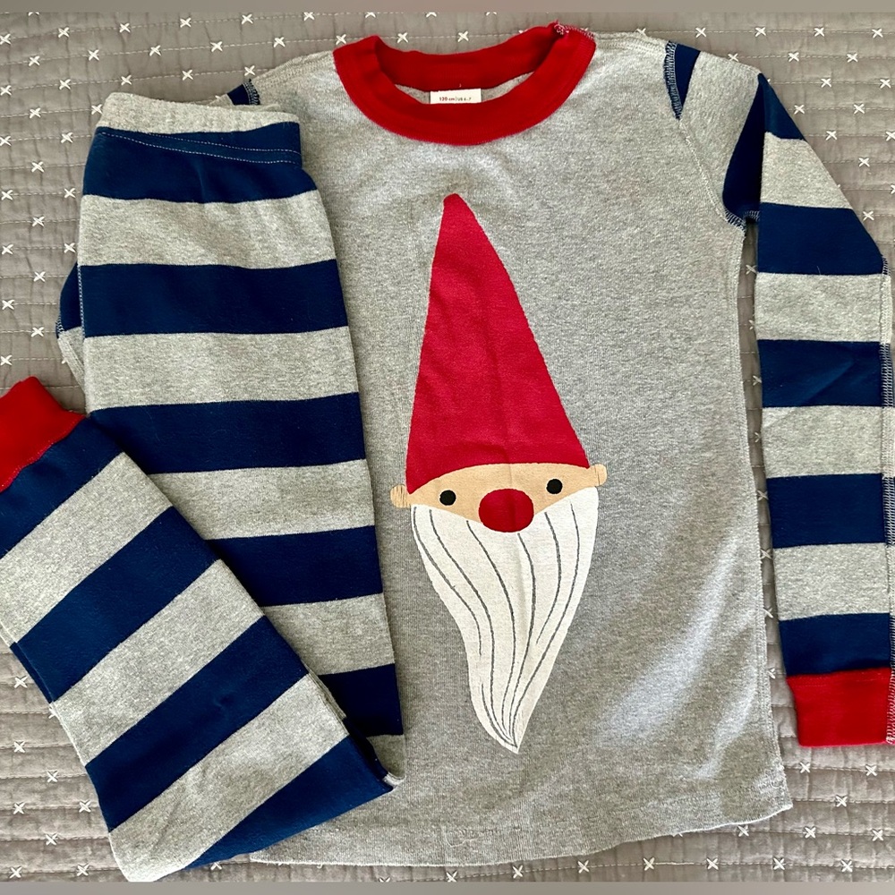 Pajama set. Hanna Andersson. Size 120. Size 6-7. Excellent condition